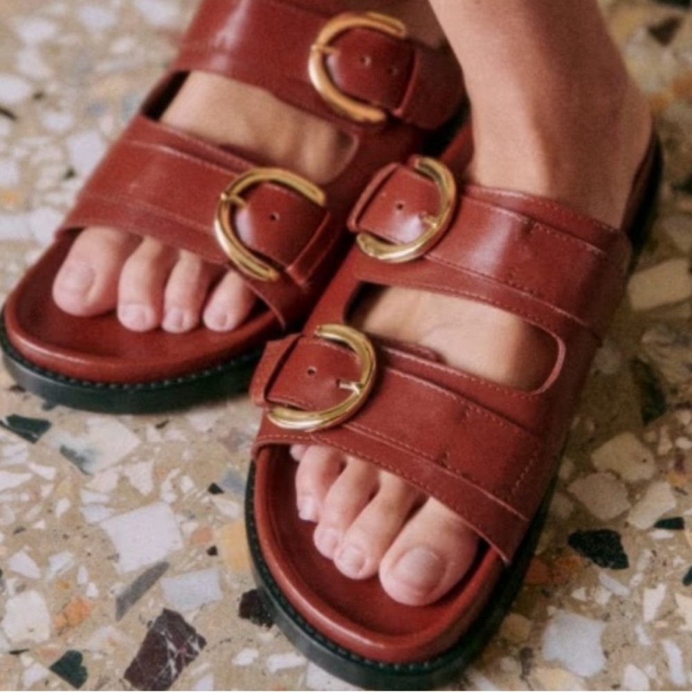 ❌SOLD❌Sézane Brown Leather Sandals with Gold Buckles